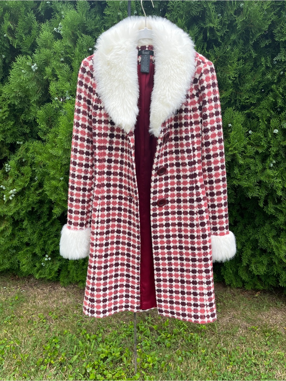 Vintage (‘05) Frenchi Burgundy & White Faux-Fur Trim Circle Pattern Coat! - Picture 3 of 12